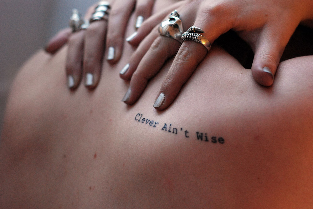 Tatuagem em inglês: ideias de frases para tatuar - Amo Tatuagem