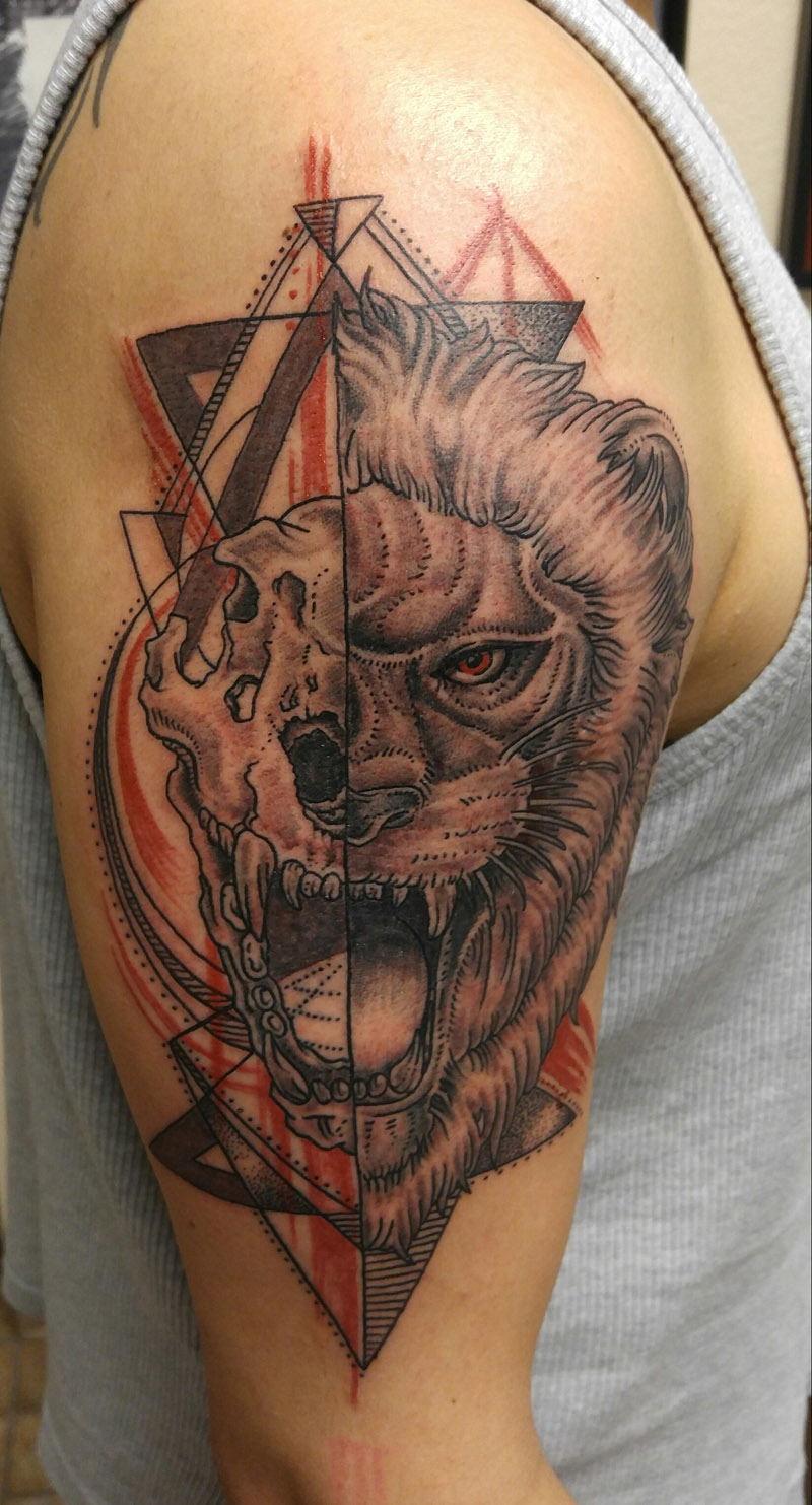 Tatuagem de leão força, determinação e vários estilos!