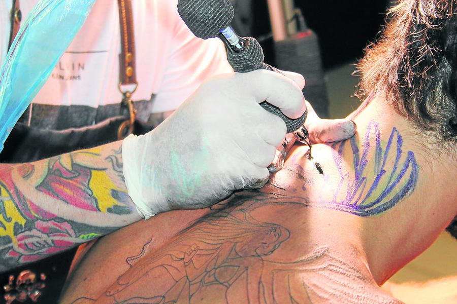 Autorização dos pais para fazer tatuagem