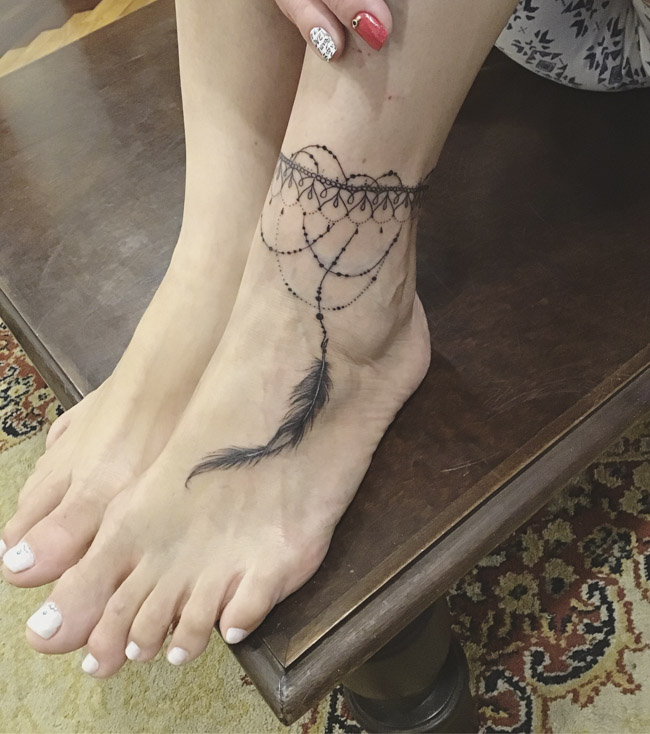 Tatuagem tornozeleira