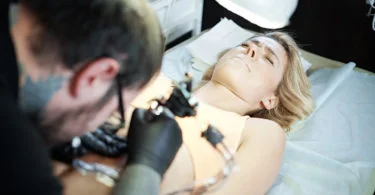 Anestesia para tatuagem